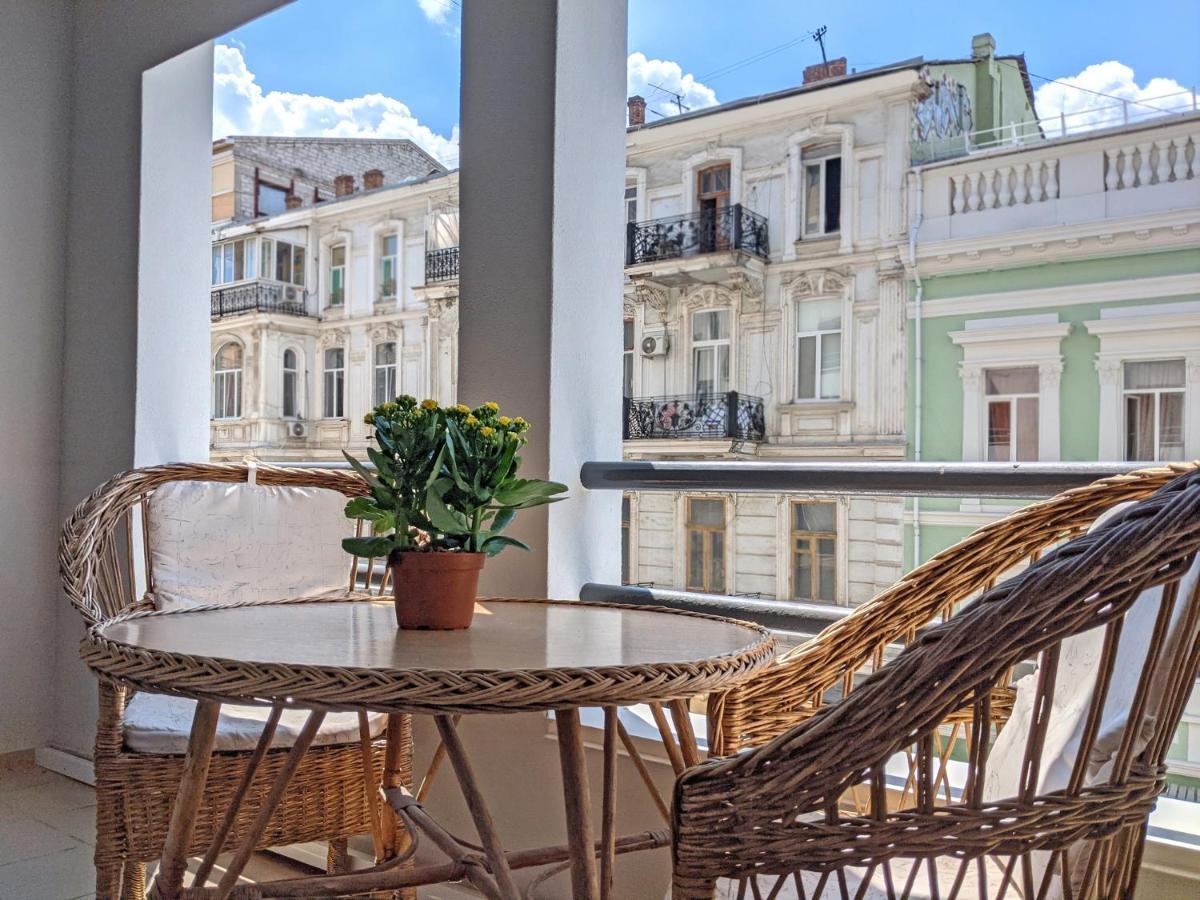 Paradis Odessa Apartments Eksteriør billede
